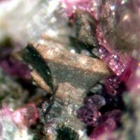 Hydrokenopyrochlore & Elbaite