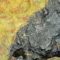 Thorite With Thorogummite