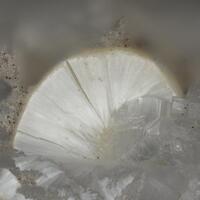 Hydrodresserite