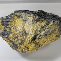 Klebelsbergite