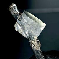 Leucophanite
