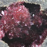 Erythrite