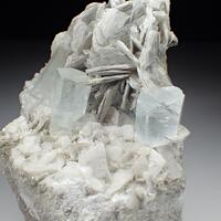 Aquamarine & Muscovite