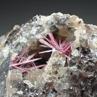 Erythrite