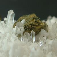 Manganoan Calcite Quartz & Chalcopyrite