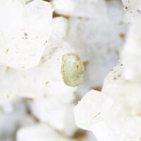 Alicewilsonite-(YCe)