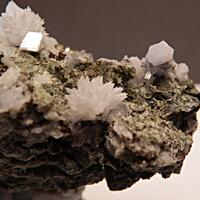 Strontianite & Heulandite-Sr