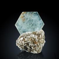 Aquamarine & Muscovite