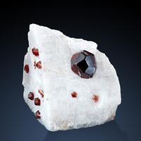 Garnet Var Spessartine & Albite