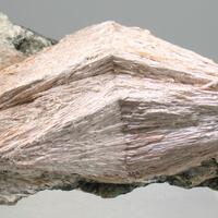 Yuksporite