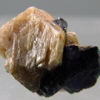 Whiteite-(CaFeMg)