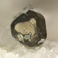 Tennantite-(Zn) Binnite