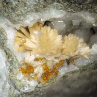 Gismondine & Calcite