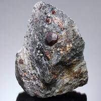 Almandine & Arfvedsonite