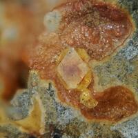 Paulingite-Ca