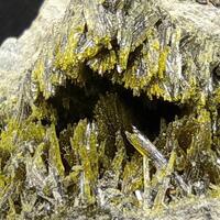 Clinozoisite