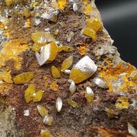 Wulfenite