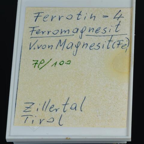 Label Images - only: Magnesite Var Breunnerite