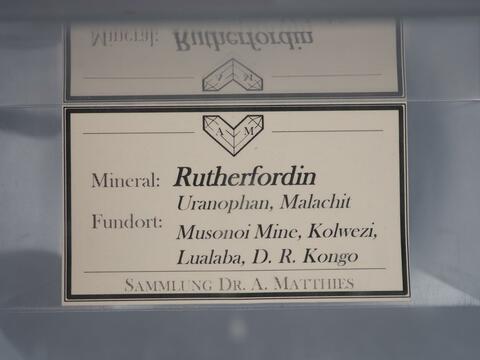 Label Images - only: Rutherfordine