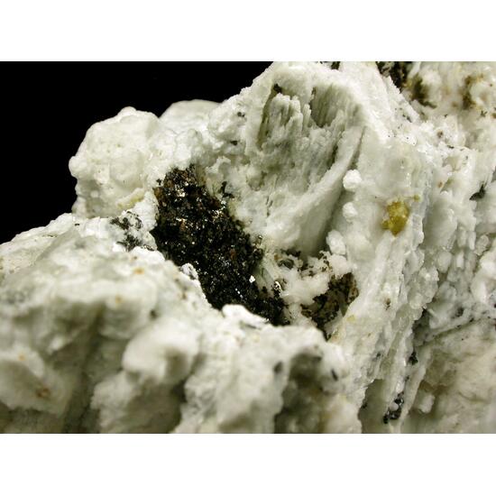 Cryolite Albite & Synchysite-(Ce)