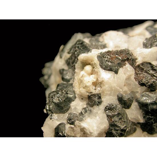 Chlorophoenicite Franklinite & Calcite