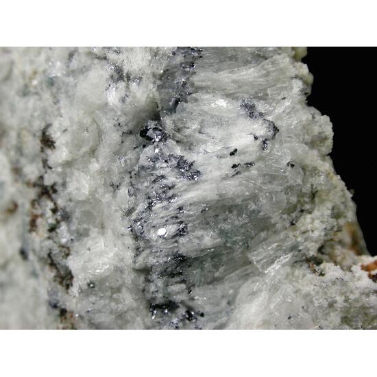 Monteregianite