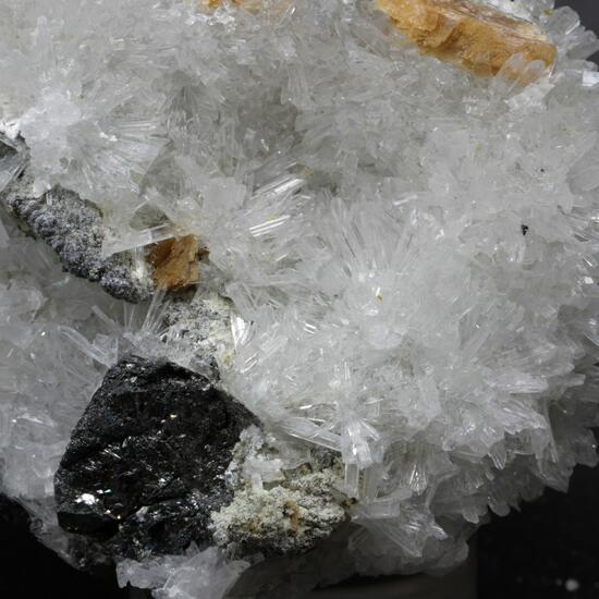 Olshanskyite With Roweite & Magnetite