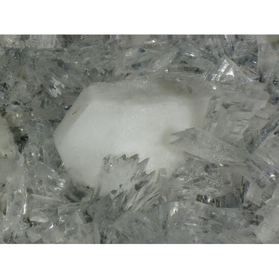 Thomsonite & Phillipsite