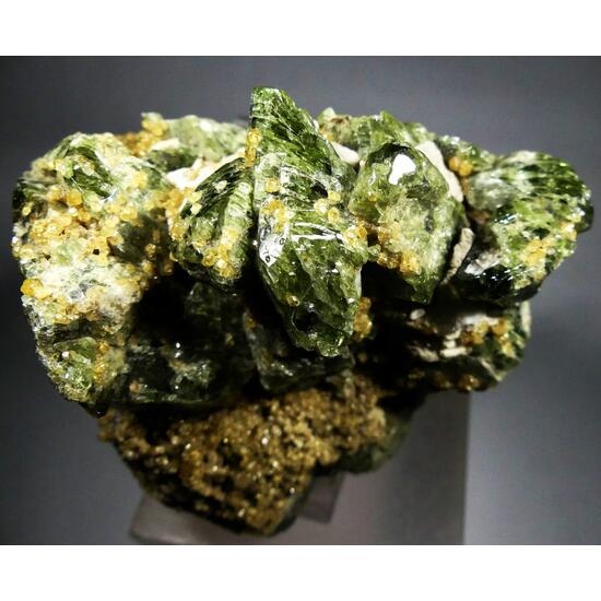 Diopside With Grossular