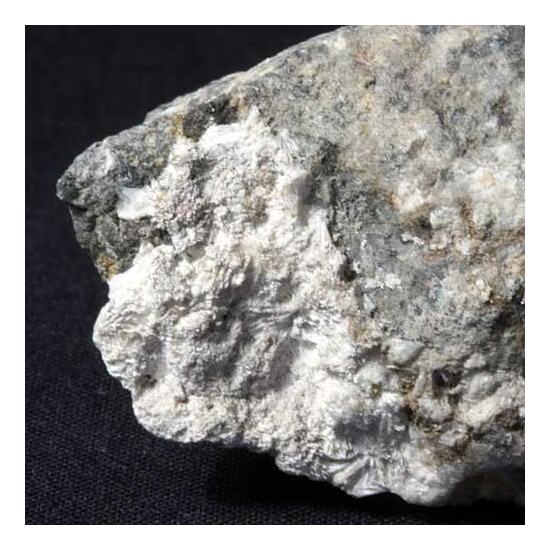 Rösslerite