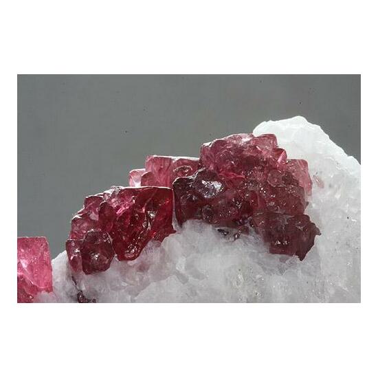 Spinel On Calcite