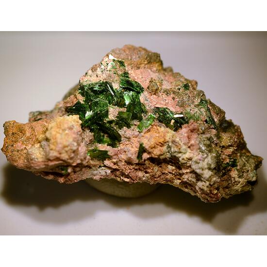 Szenicsite & Powellite