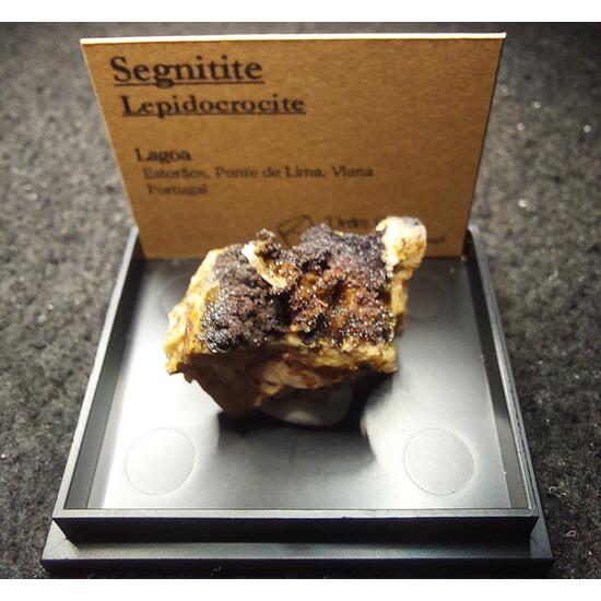 Lepidocrocite & Segnitite