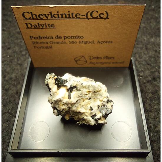 Chevkinite-(Ce) Dalyite Zircon & Fluornatropyrochlore