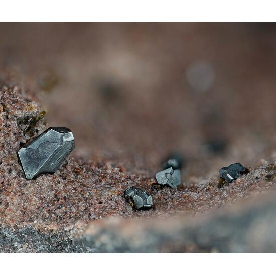 Pseudobrookite Hematite & Edenite