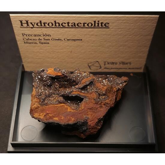 Hydrohetaerolite & Calcite