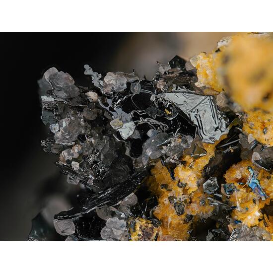 Fluoro-richterite & Hematite