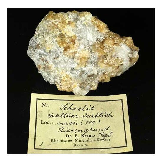 Scheelite: Mineral information, data and localities.