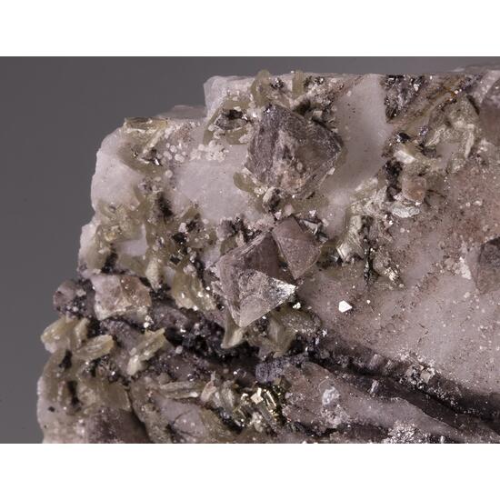 Scheelite Fluorite Ferberite & Quartz