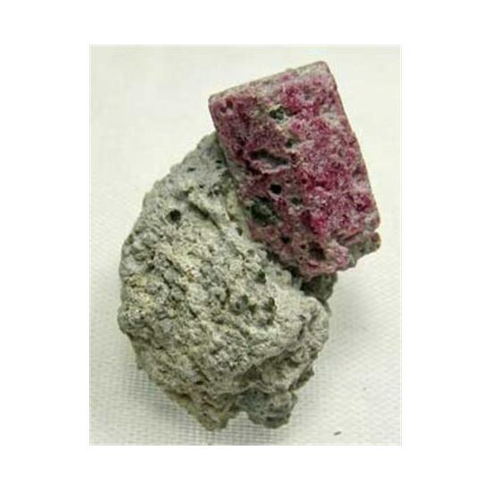 Beryl Var Red Beryl