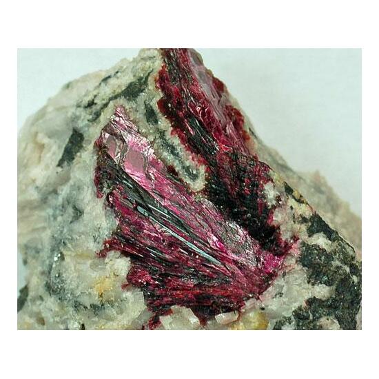 Erythrite