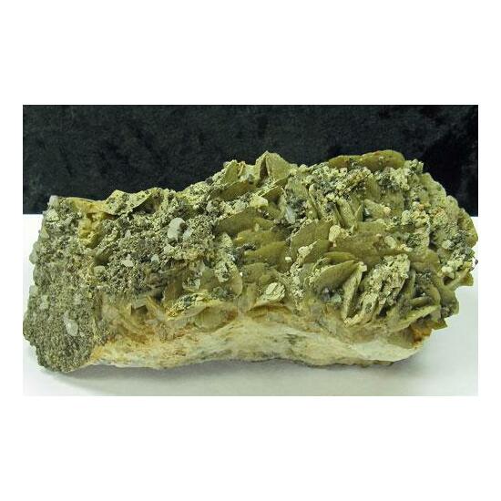 Chalcopyrite & Calcite & Siderite