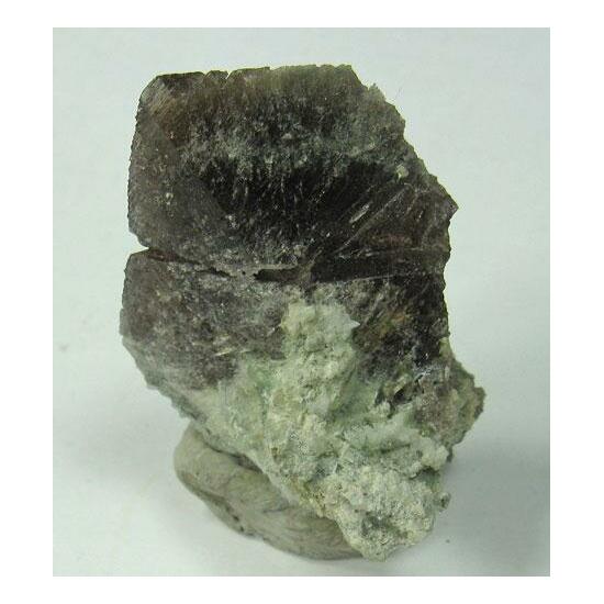Axinite-(Fe)