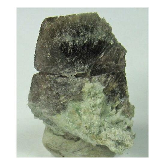 Axinite-(Fe)