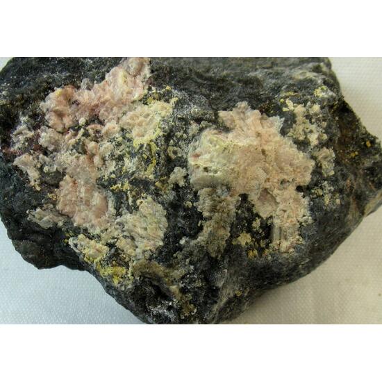 Magnetite Actinolite & Feldspar