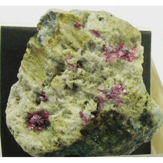 Erythrite