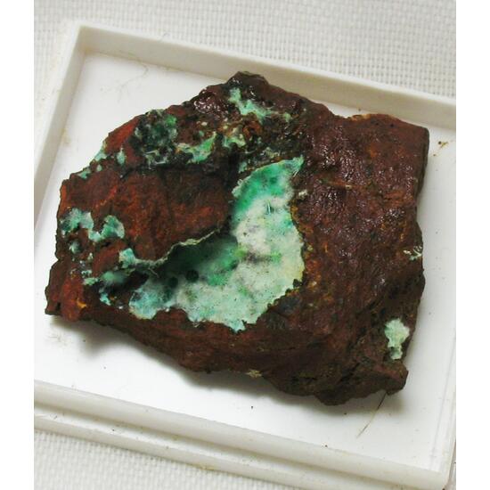 Agardite-(La)