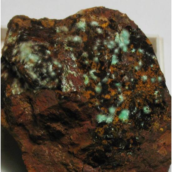 Agardite-(La)