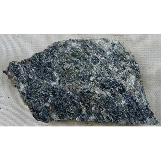 Fluoro-leakeite