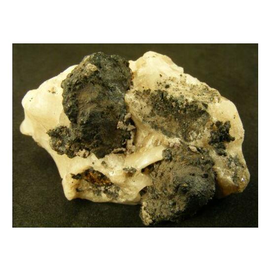 Bromian Chlorargyrite & Coronadite On Cerussite